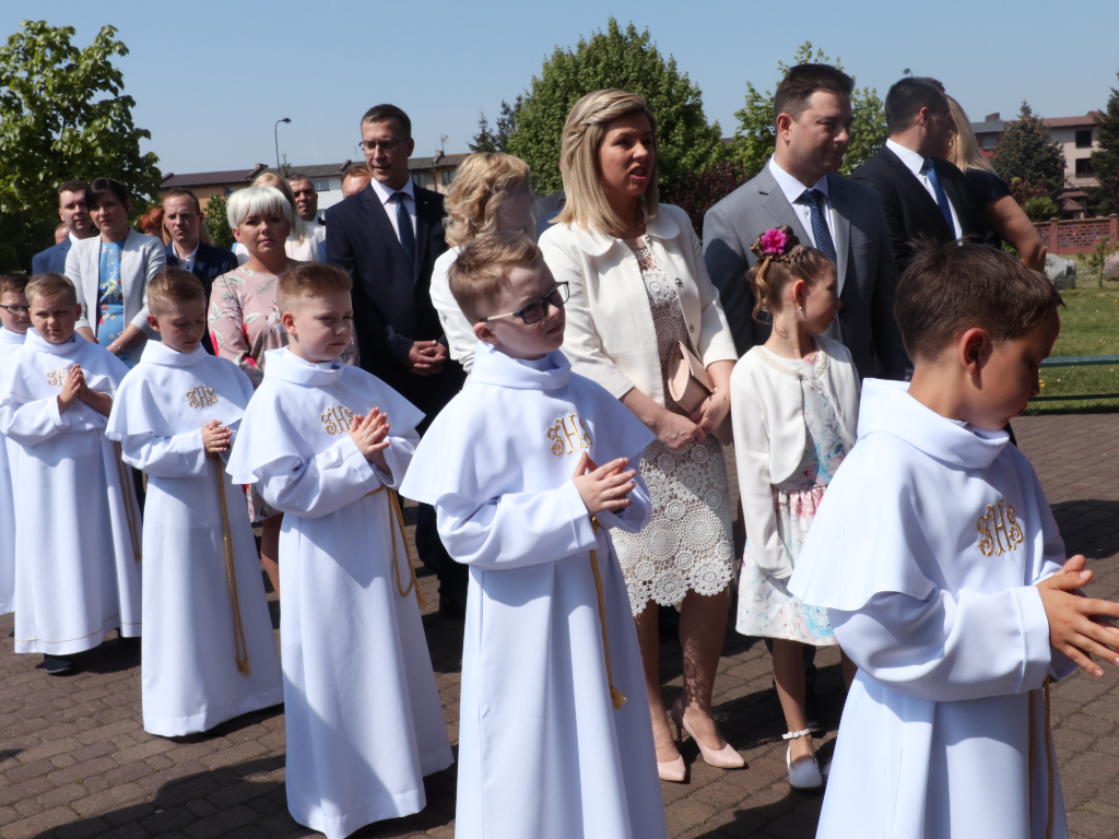 Komunia w Kozalu – klasa III f ZDJĘCIA