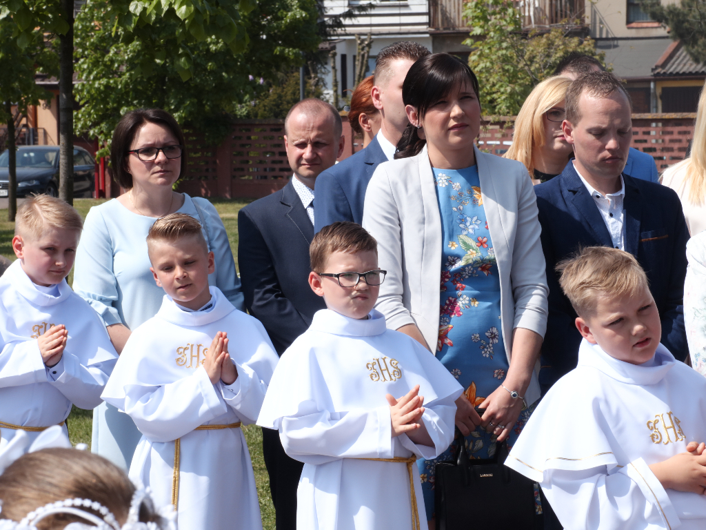 Komunia w Kozalu – klasa III f ZDJĘCIA