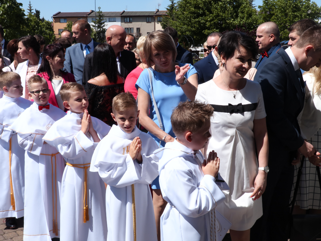 Komunia w Kozalu. Dziś świętuje III c ZDJĘCIA