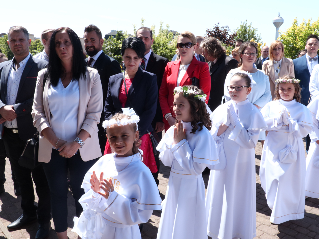 Komunia w Kozalu. Dziś świętuje III c ZDJĘCIA