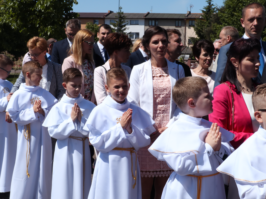 Komunia w Kozalu. Dziś świętuje III c ZDJĘCIA