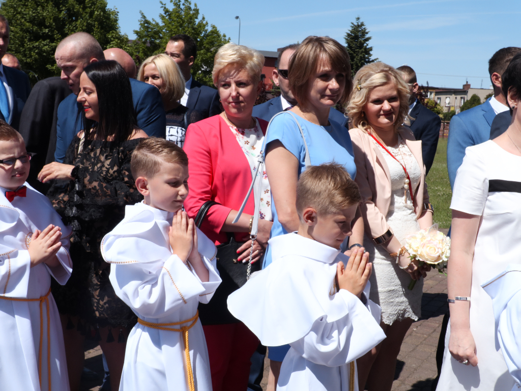 Komunia w Kozalu. Dziś świętuje III c ZDJĘCIA