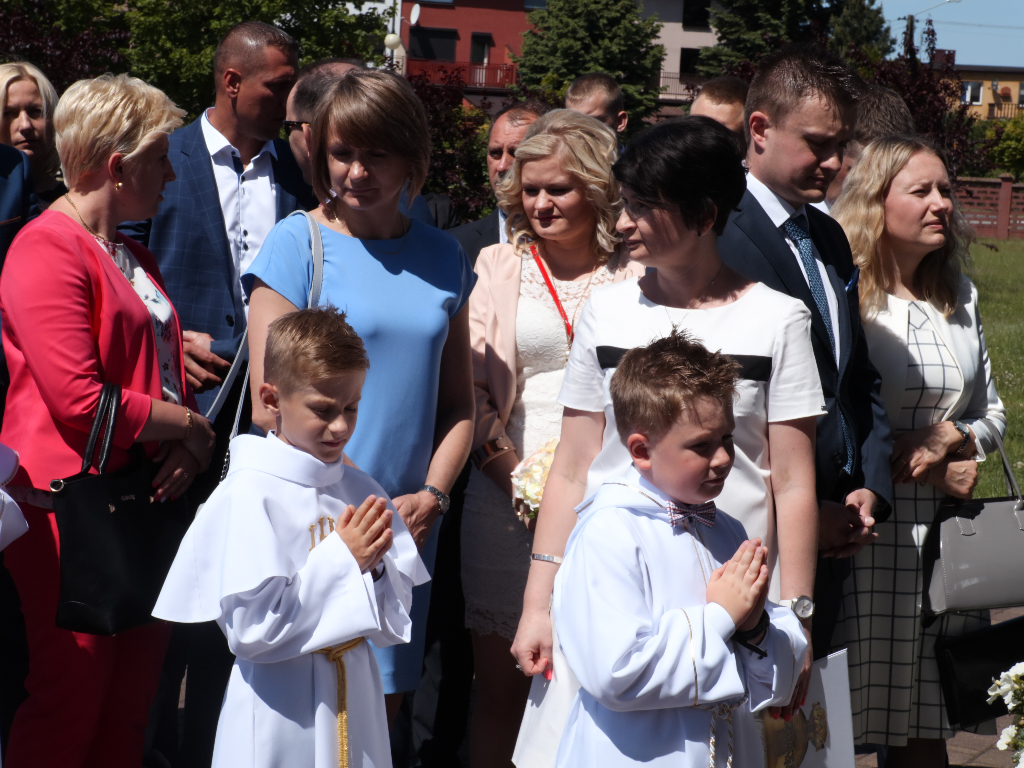 Komunia w Kozalu. Dziś świętuje III c ZDJĘCIA