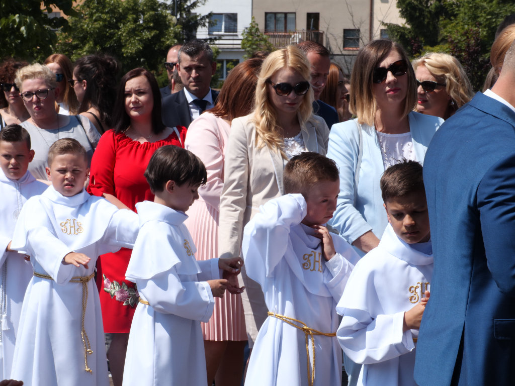 Komunia w Kozalu. Klasa III d ZDJĘCIA