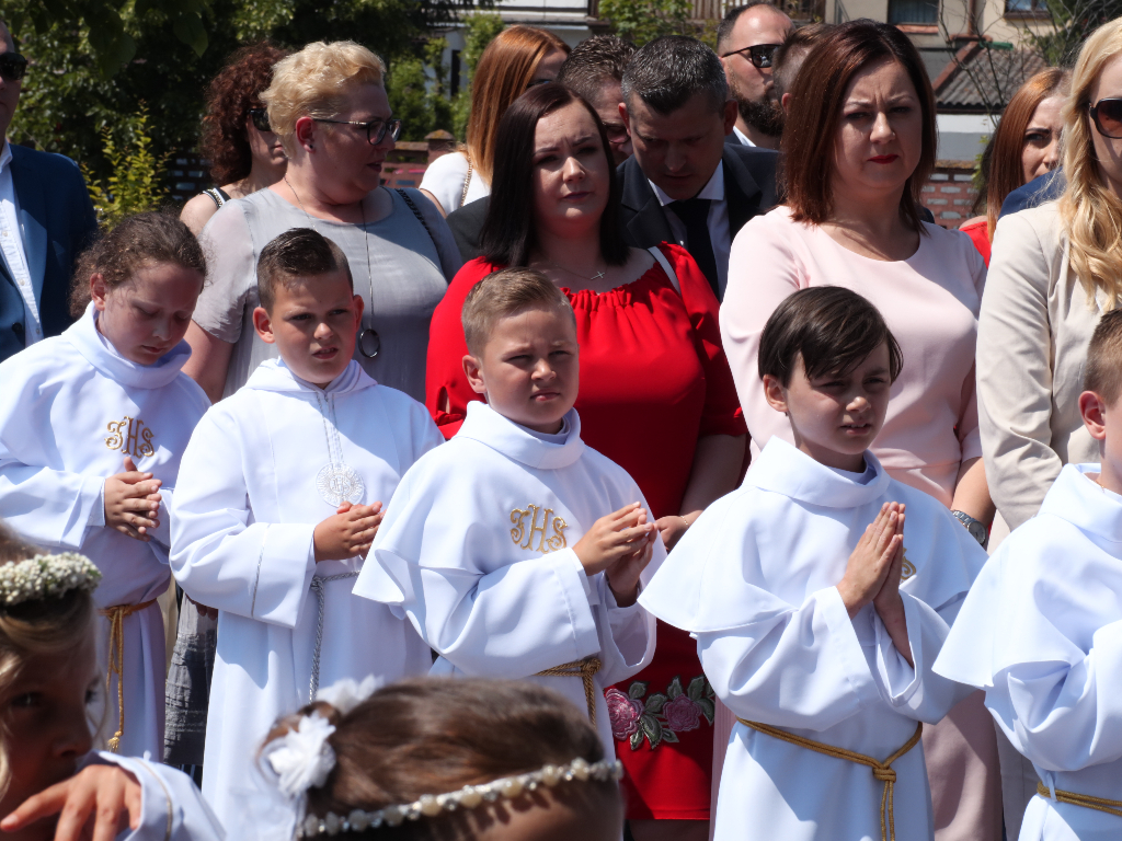 Komunia w Kozalu. Klasa III d ZDJĘCIA
