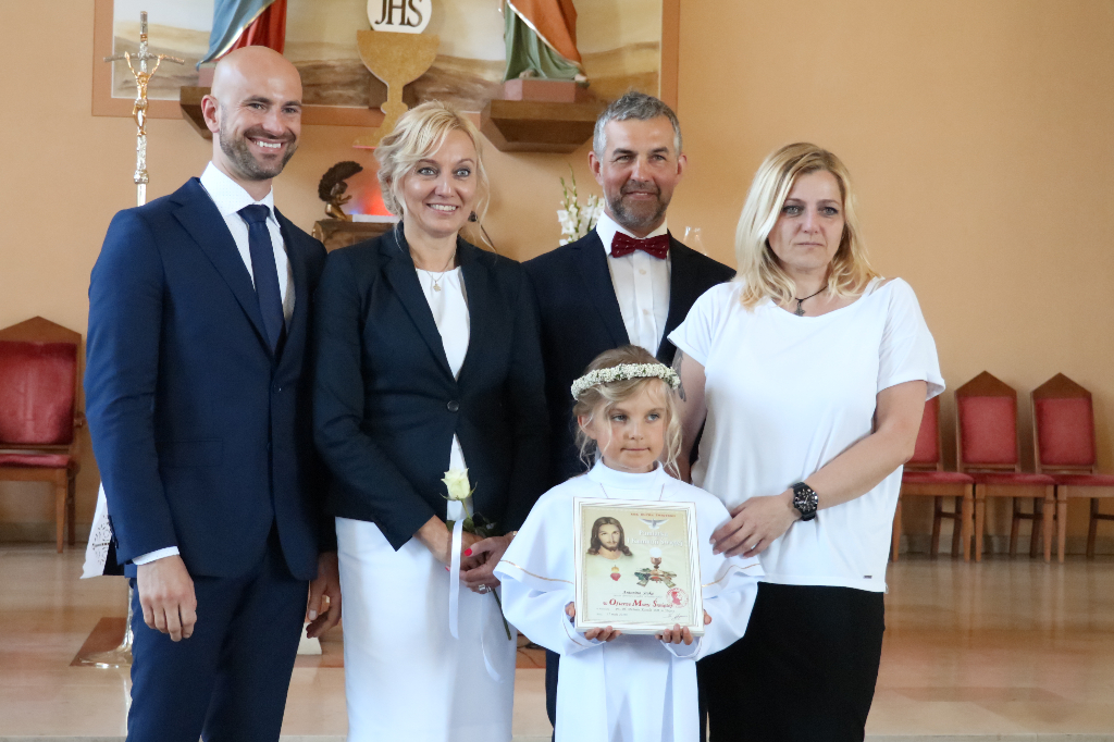 Komunia w Kozalu. Klasa III d ZDJĘCIA