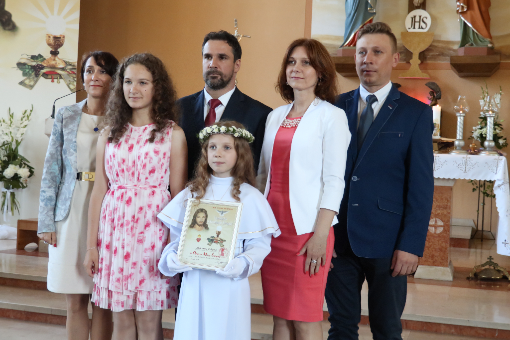 Komunia w Kozalu. Klasa III d ZDJĘCIA