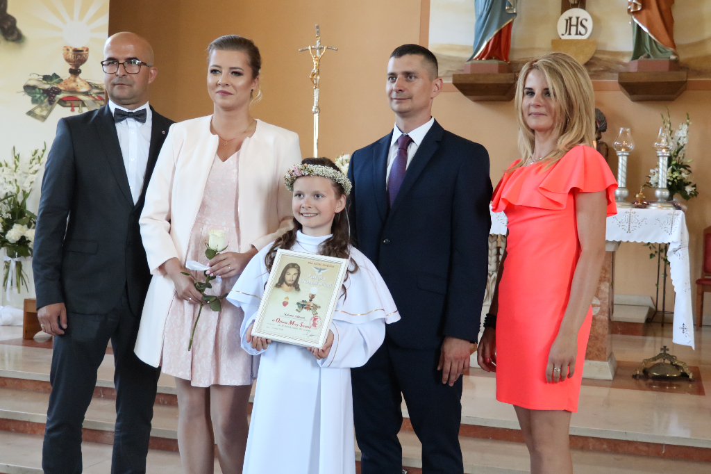 Komunia w Kozalu. Klasa III d ZDJĘCIA