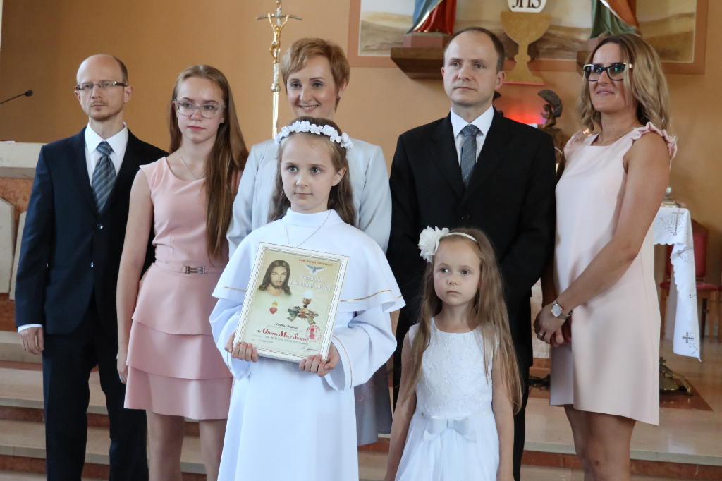 Komunia w Kozalu. Klasa III d ZDJĘCIA