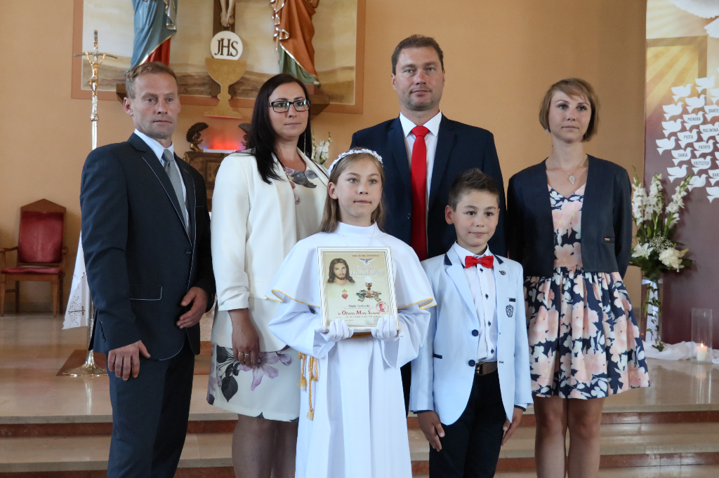 Komunia w Kozalu. Klasa III d ZDJĘCIA