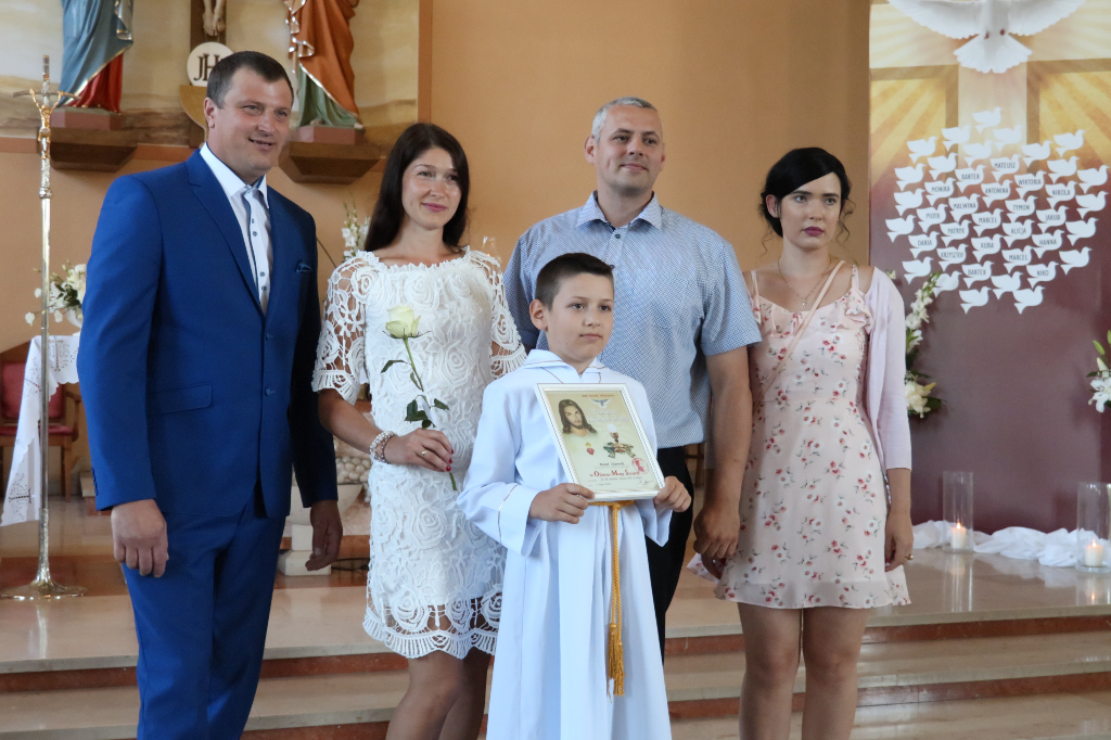 Komunia w Kozalu. Klasa III d ZDJĘCIA