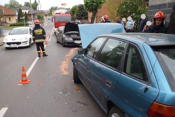 Czołowe zderzenie w Zagórowie ZDJĘCIA