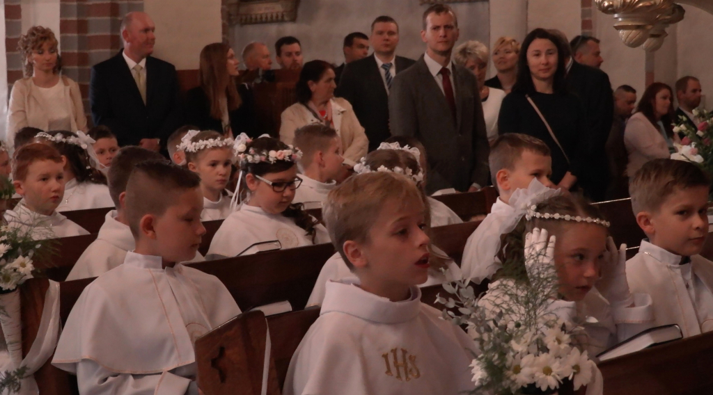 Komunia w Wawrzyńcu ZDJĘCIA