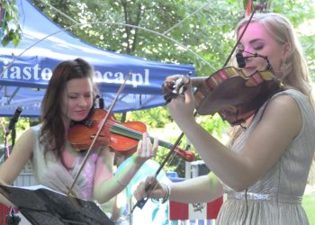 Znane przeboje zagrały na skrzypcach. Posłuchaj!