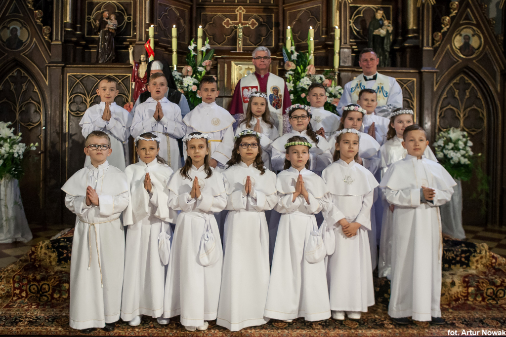 Komunia w Wawrzyńcu ZDJĘCIA