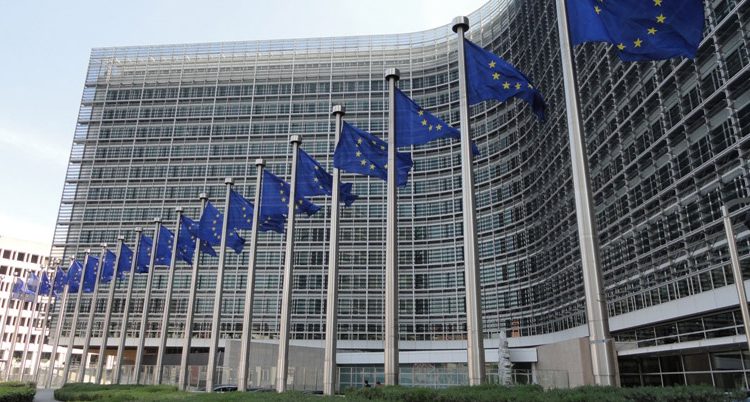 Poleć do Brukseli, wygraj smartfon! Świętujemy z Unią Europejską