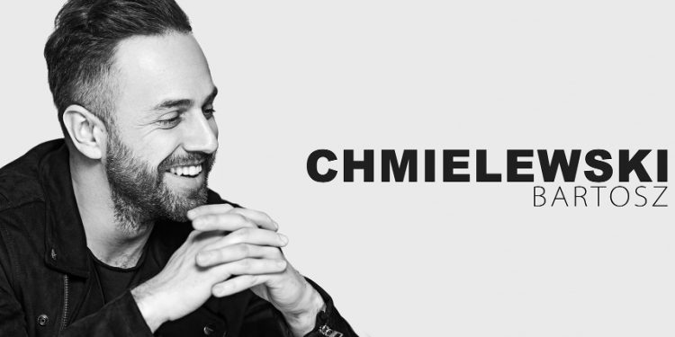 Muzyk wraca do domu. Zagra koncert