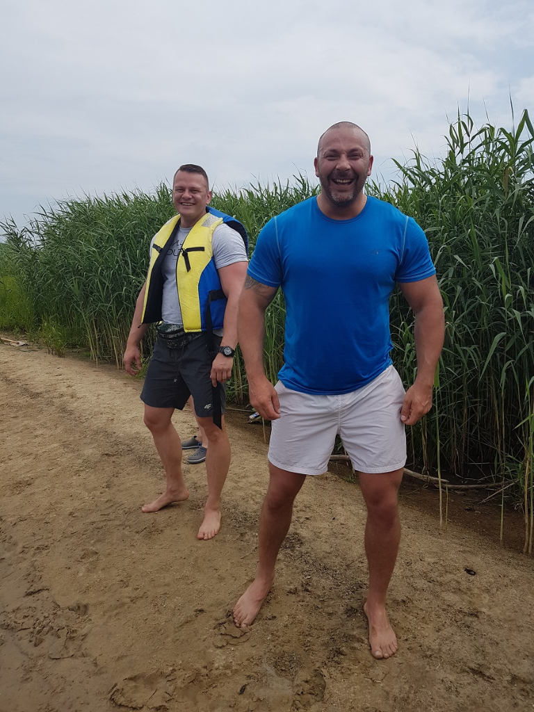 Policjanci na kajakach. Zobacz zdjęcia