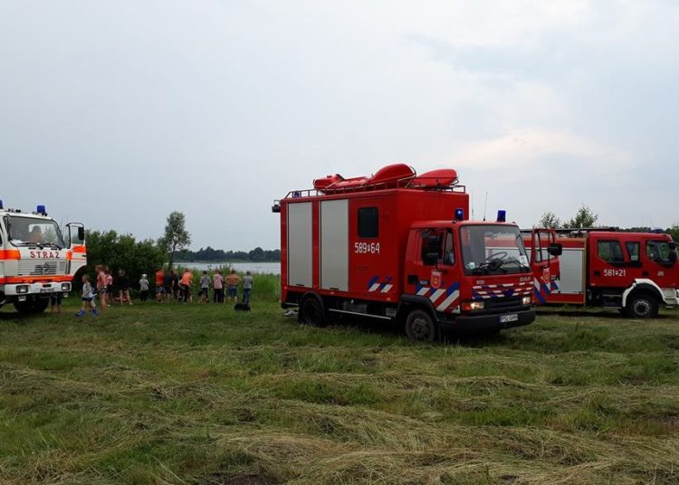 Szukali wywróconej łodzi