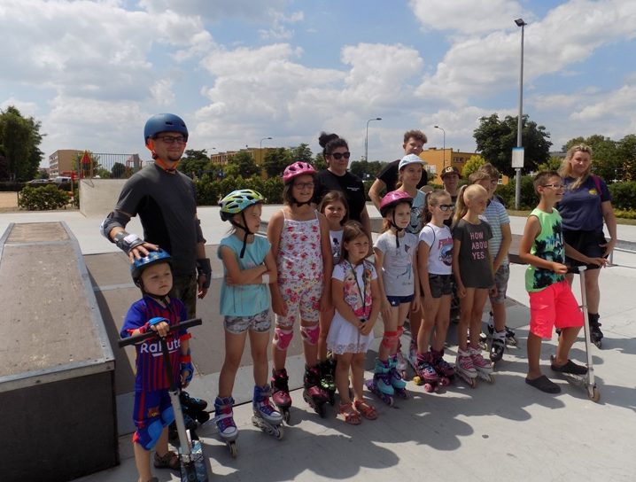 Spotkanie miłośników deskorolki i rolek