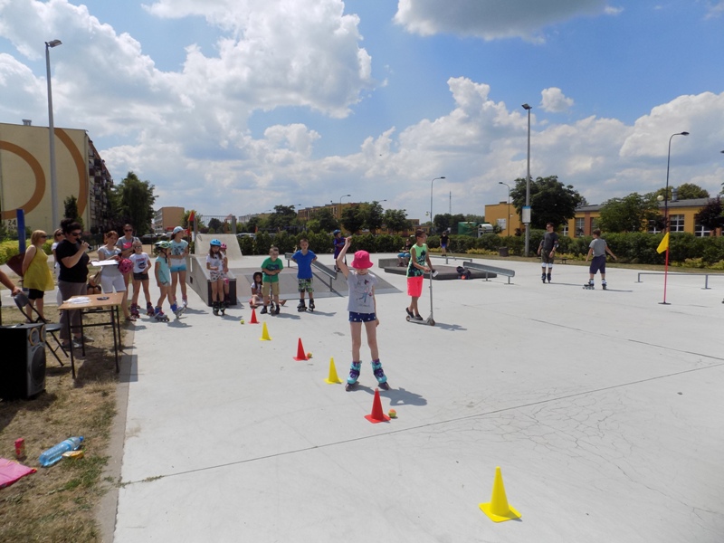 Spotkanie miłośników deskorolki i rolek