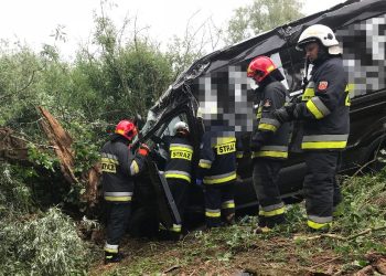Poważny wypadek w Wymysłowie ZDJĘCIA