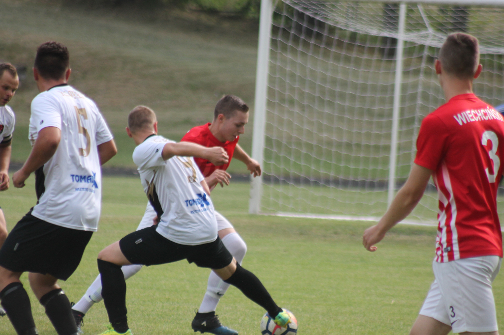 Bramka samobójcza ustawiła derby. FOTO