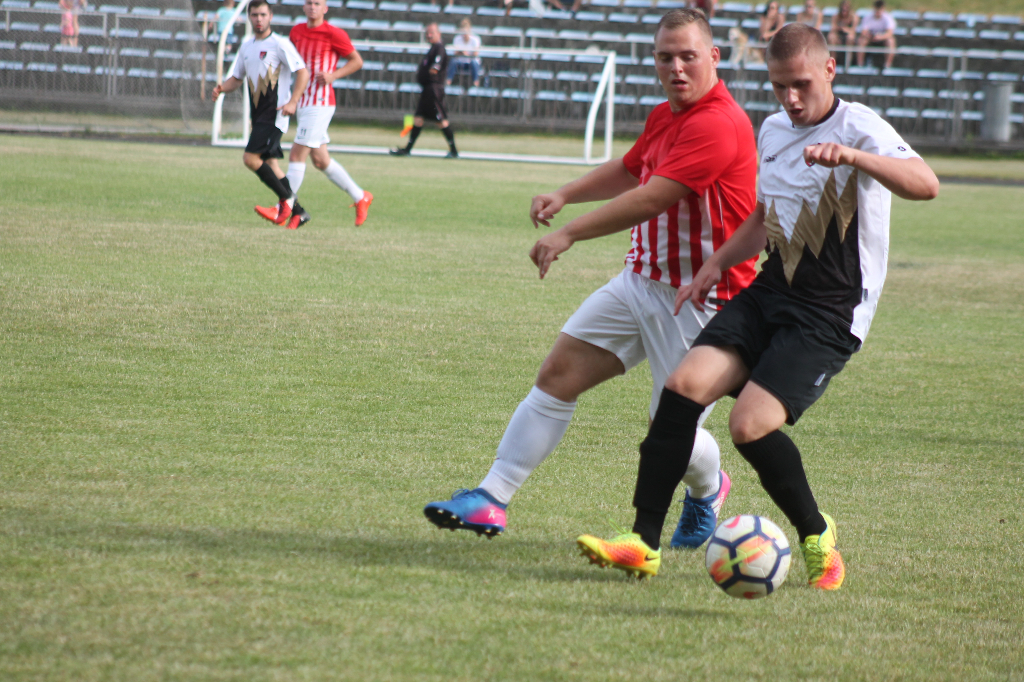 Bramka samobójcza ustawiła derby. FOTO