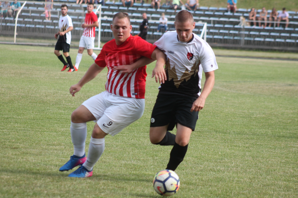 Bramka samobójcza ustawiła derby. FOTO