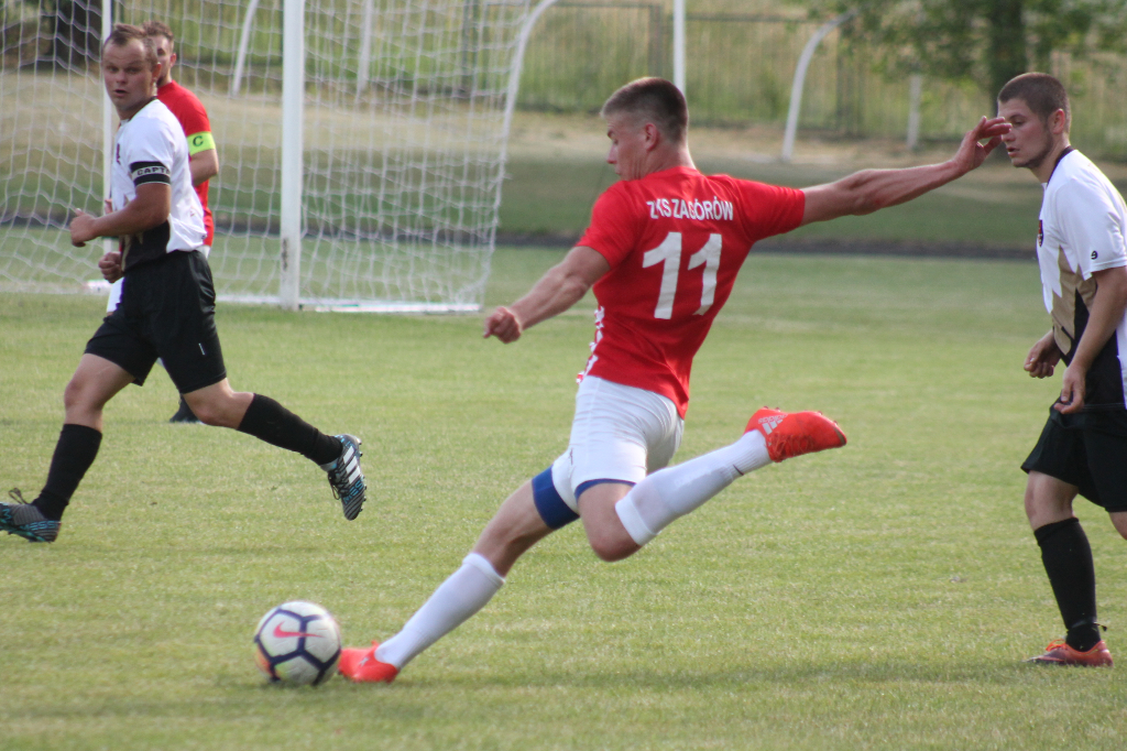 Bramka samobójcza ustawiła derby. FOTO