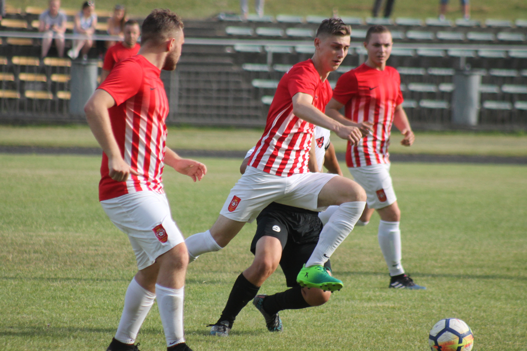 Bramka samobójcza ustawiła derby. FOTO