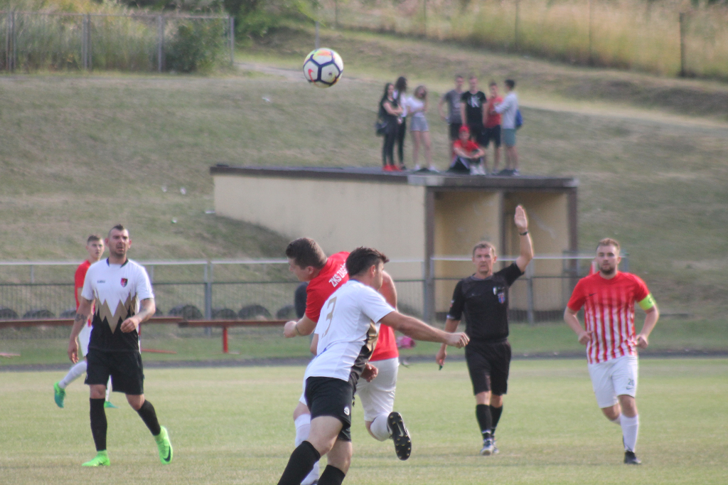 Bramka samobójcza ustawiła derby. FOTO