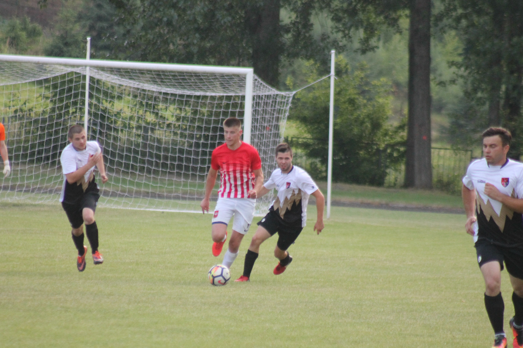 Bramka samobójcza ustawiła derby. FOTO