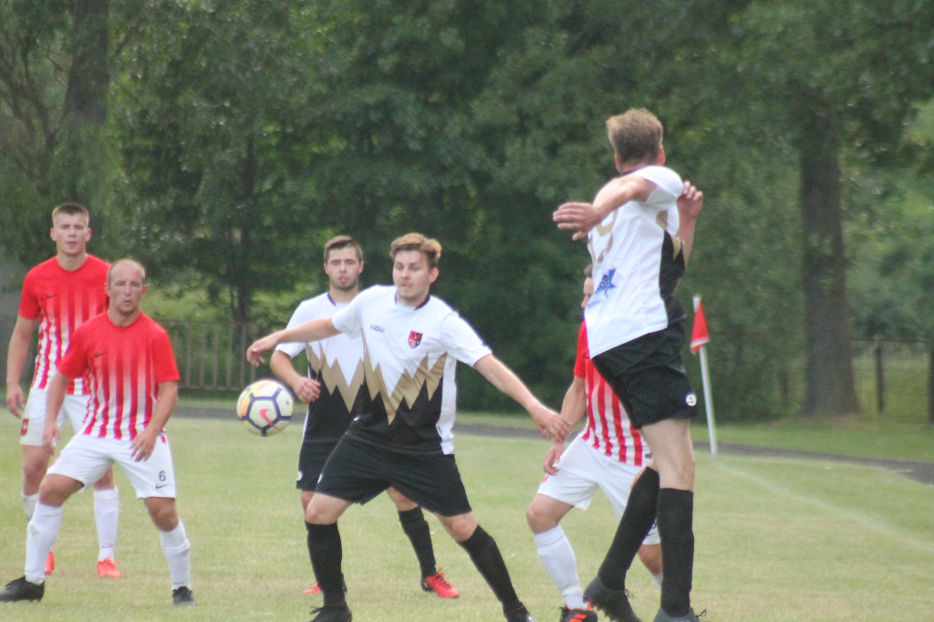 Bramka samobójcza ustawiła derby. FOTO