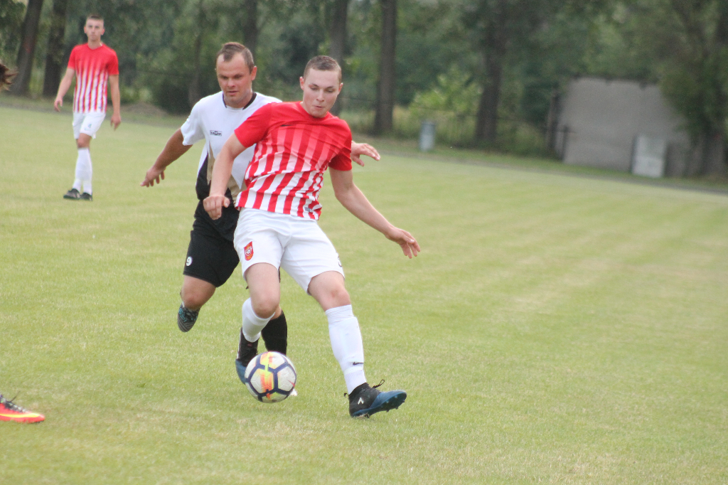 Bramka samobójcza ustawiła derby. FOTO