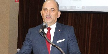 Obniżyli pensję wójtowi Grzywińskiemu