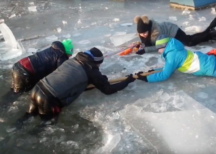 Dzieci ratowały tonących. Zobacz film