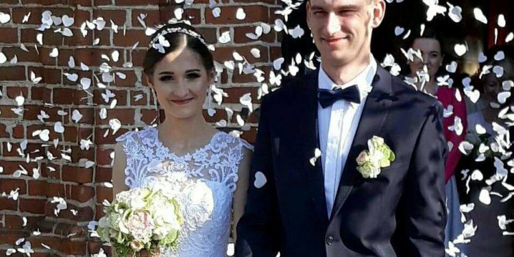 Marta i Karol. Sto Lat Młodej Parze