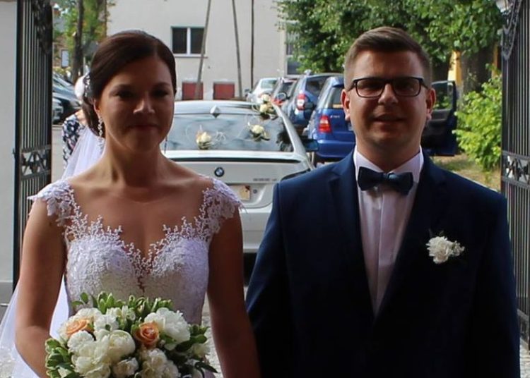 Ewa i Adrian. Życzymy samych pięknych dni!