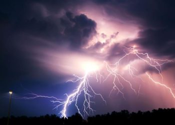 Nadchodzą burze z gradem