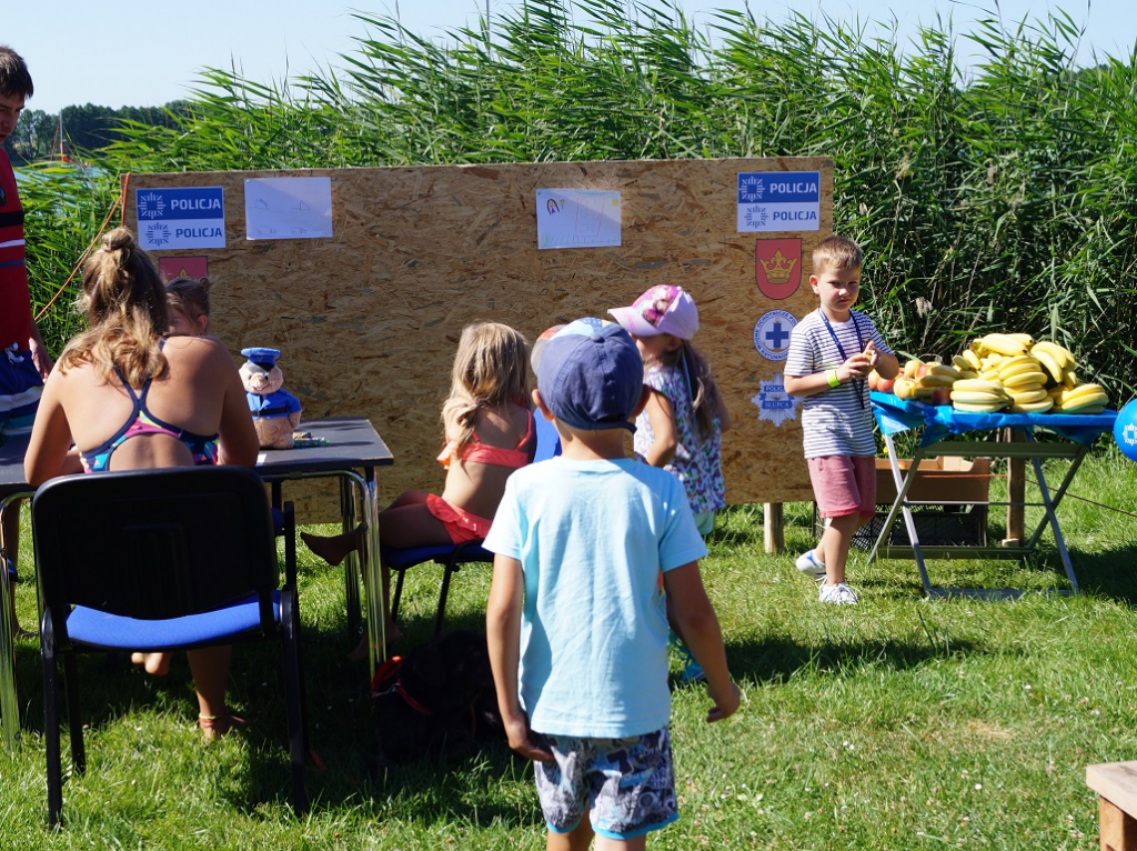 Akcja służb ratunkowych nad jeziorem ZDJĘCIA