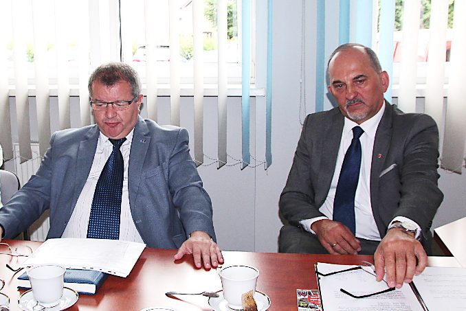 Chodniki po linii partii