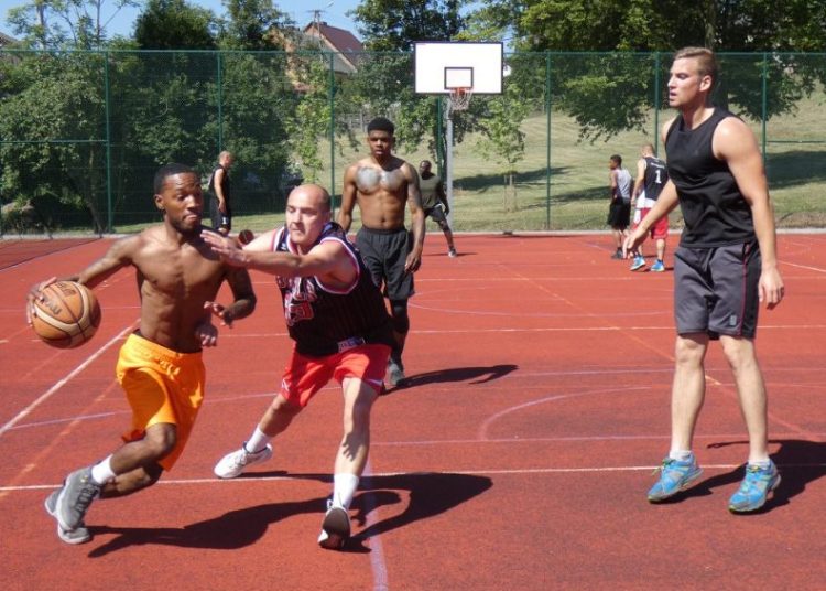 Kawał dobrej, ulicznej koszykówki…