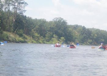 Wakacyjny spływ kajakowy