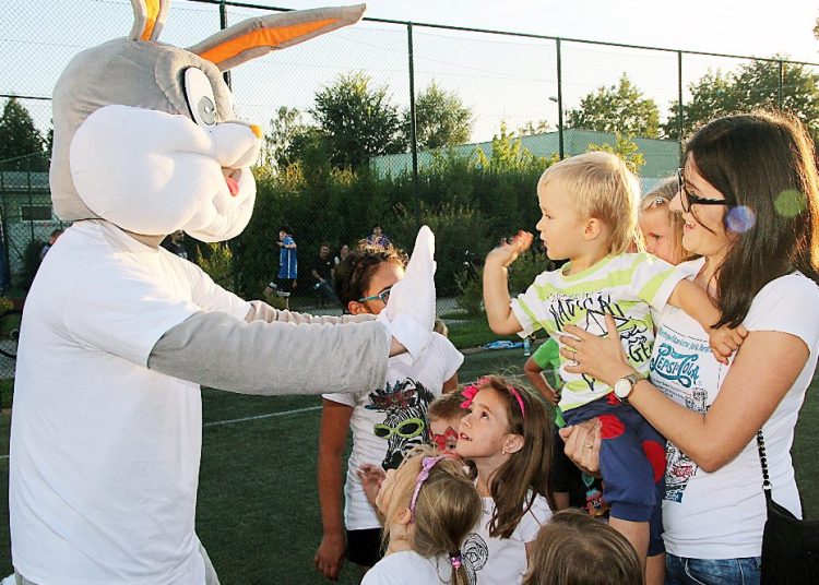 Zapraszają do zabawy z koszykówką