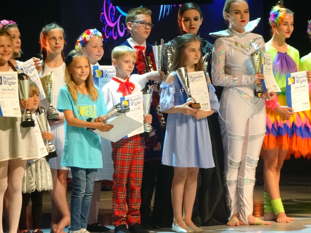 Jego śpiew wzrusza do łez