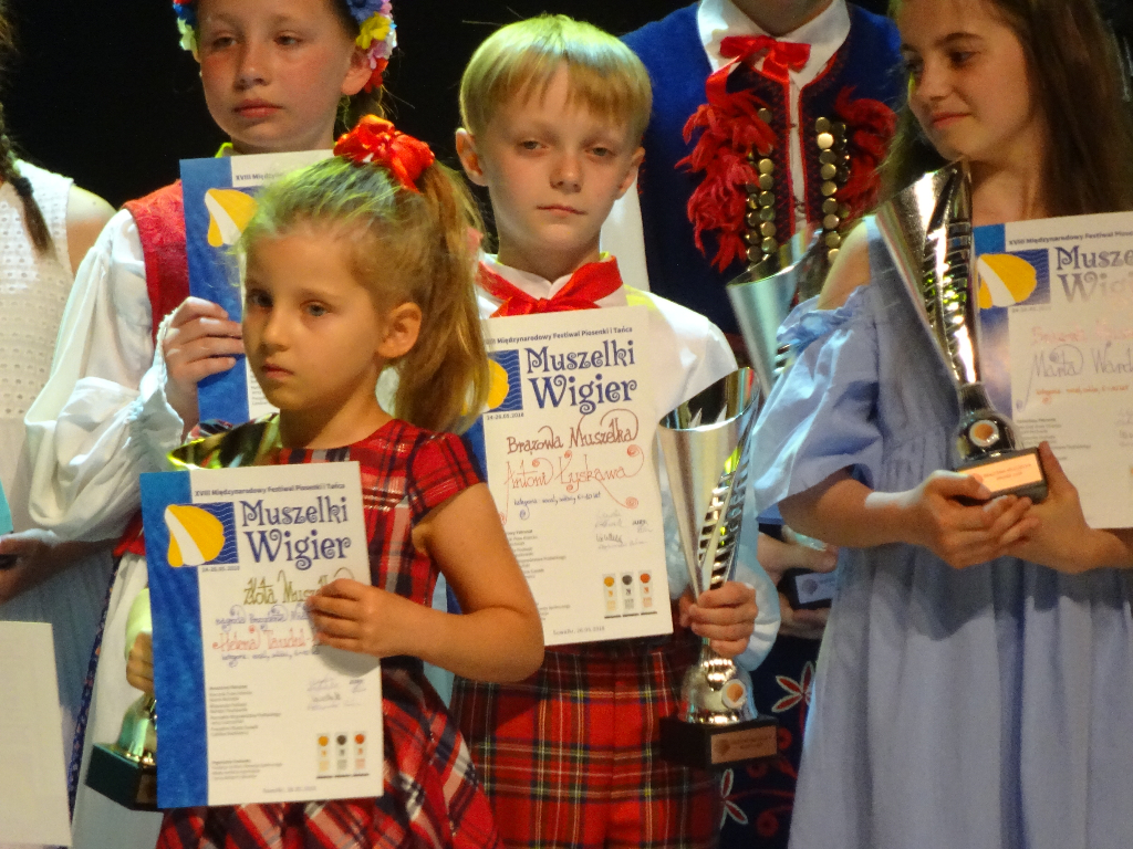 Jego śpiew wzrusza do łez