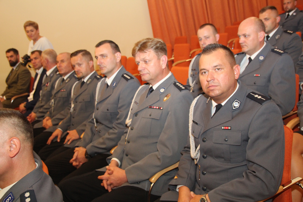 Dzisiaj Święto Policji. Zobacz, kto dostał awans