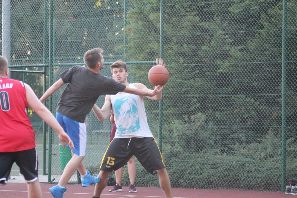 Wystartowała Wakacyjna Liga Streetball FOTO