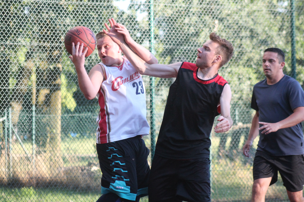 Wystartowała Wakacyjna Liga Streetball FOTO